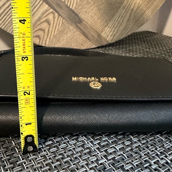 MICHAEL KORS Jet Set Charm LG MF XBODY CLUTCH LEATHER Black - Picture 12 of 13